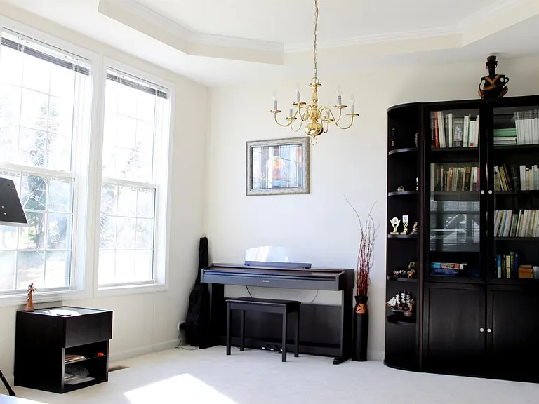 Formal dining can be used as music room