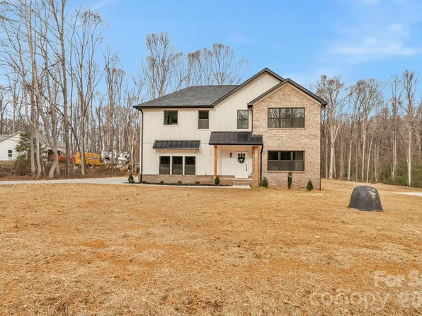 5002 Parkwood School Rd, Waxhaw, NC 28173