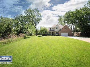 3050 N Lincoln Lake Dr, Coal City, IL 60416