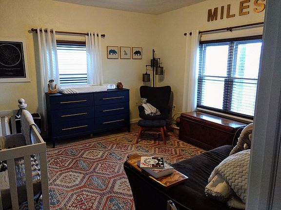 Front bedroom 