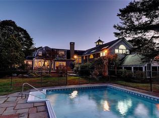 30 Apple Tree Ln, Barrington, RI 02806