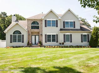 58 Georgetown Rd, Eatontown, NJ 07724