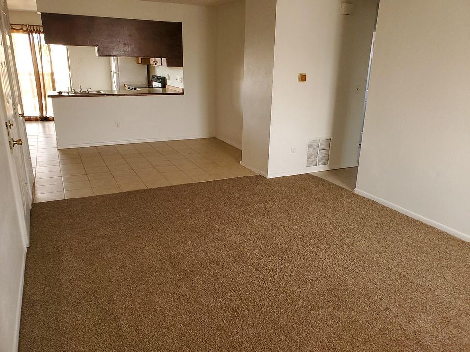 2nd image of 3226 1/2 White Ave