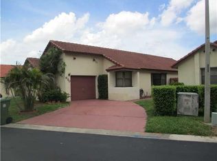 630 SW 113th Ter, Pembroke Pines, FL 33025