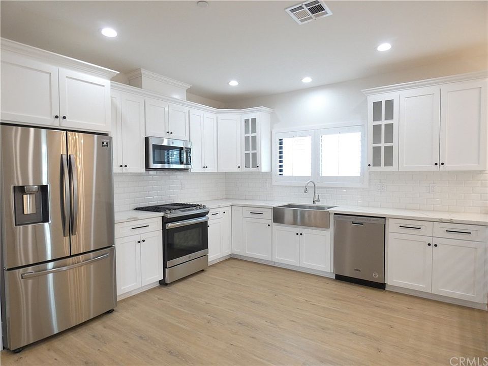 1st image of 5436 Lexington Ave #1/2