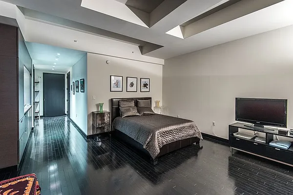 Rented by New York Realty Solutions | media 26