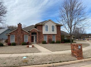 3141 Walnut Rd, Norman, OK 73072