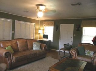 2331 Avenue N 1/2, Huntsville, TX 77340