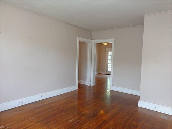 3rd image of 1001 Gates Ave APT 16C