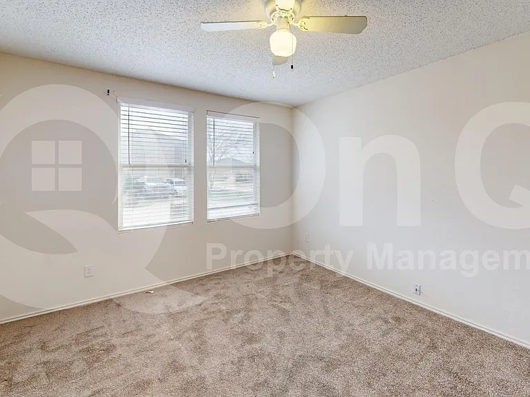 603 Ambarella St — Photo 12