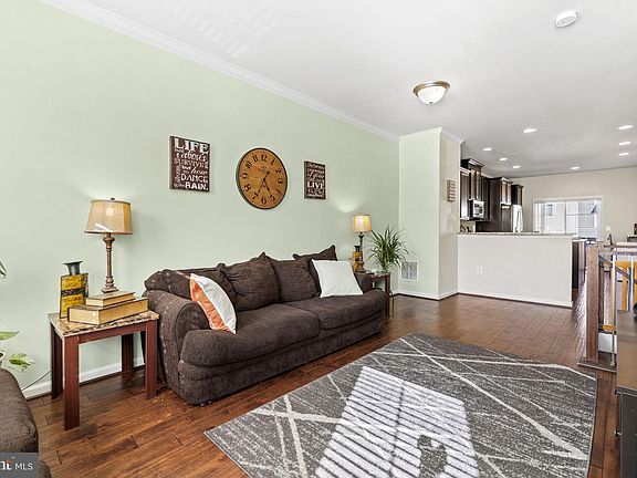3rd image of 217 Woodstream Cir #2990