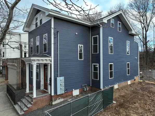 797 State St #2, New Haven, CT 06511