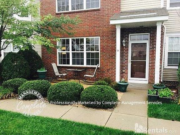 2nd image of 10931 Goodhue St NE Unit D