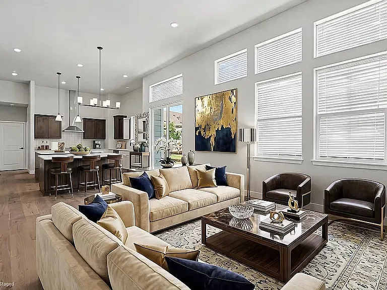 4 bed, 2975 sqft, $6,000 — Photo 3