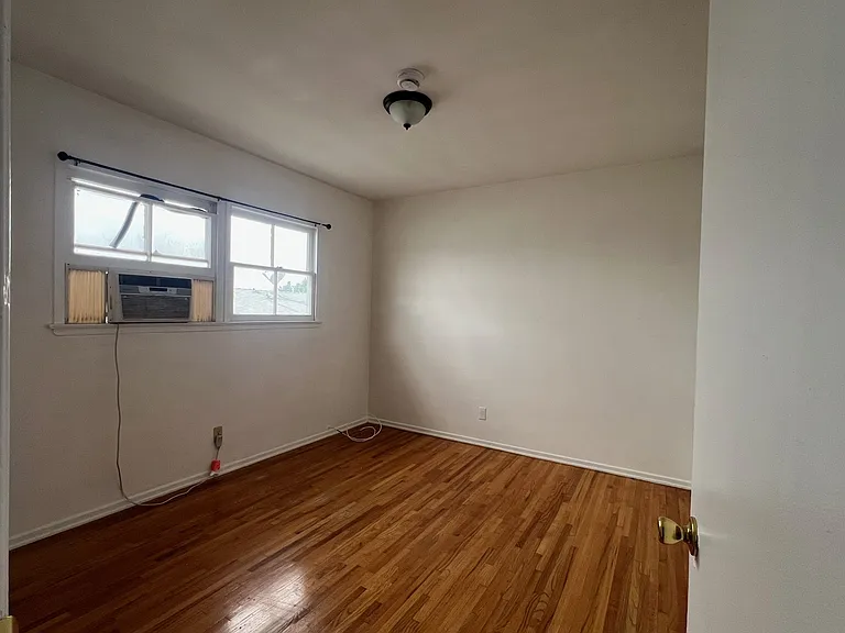 873 N Hoover St #1/2 — Photo 9