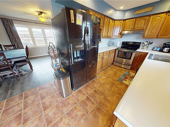 4th image of 1607 Erie Dr