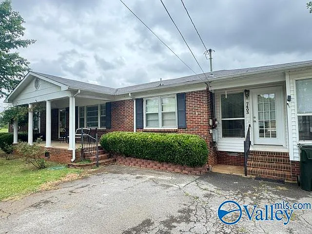 7403 Wall Triana Hwy — Photo 2