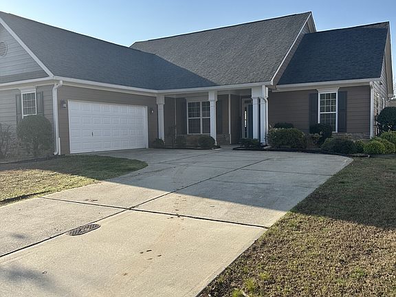 3rd image of 126 Horseshoe Ln