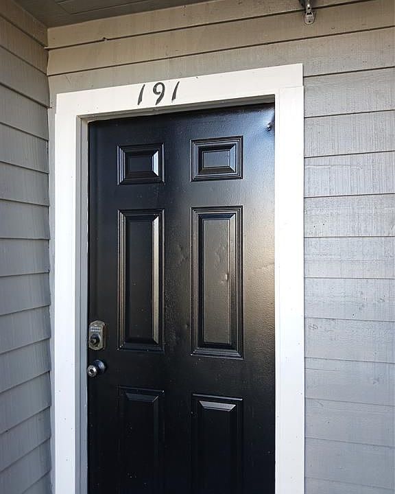 1st image of 12500 Sandpiper Dr APT 191
