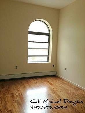 4th image of 382 Kosciuszko St APT 1