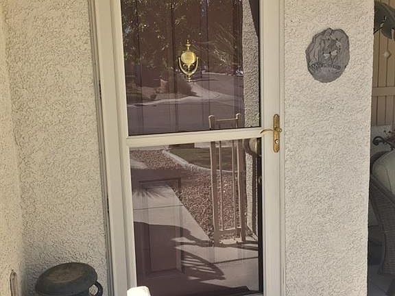 3rd image of 4018 Cannondale Ave
