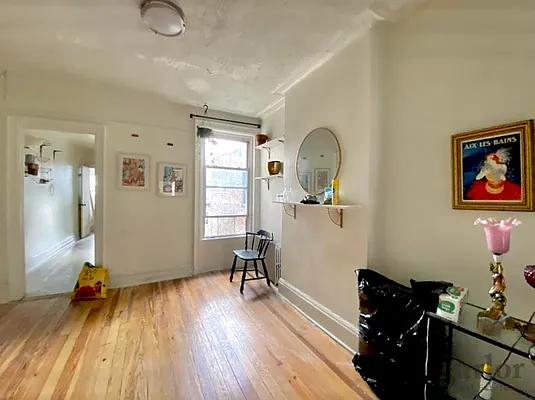 Rented by Parlor Real Estate Corp | media 12