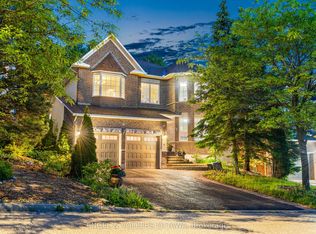 8 Glenrill Pl, Ottawa, ON K2M2T6