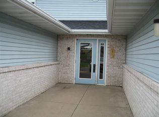 1314-1320 Field Ct, Mount Horeb, WI 53572