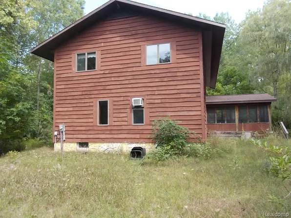 2125 W Sanilac Rd, Caro, MI 48723