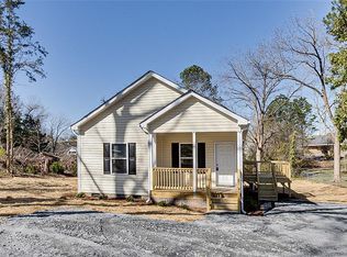 604 Oliver St, Ramseur, NC 27316