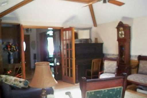 5th image of 702 Highland Hills Ln