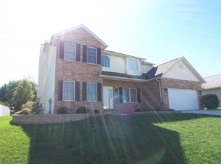 942 Clemson Ave, Fairview Heights, IL 62208