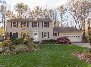 4245 Leewood Rd, Stow, OH 44224