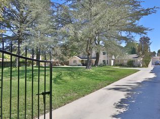 23100 Erwin St, Woodland Hills, CA 91367