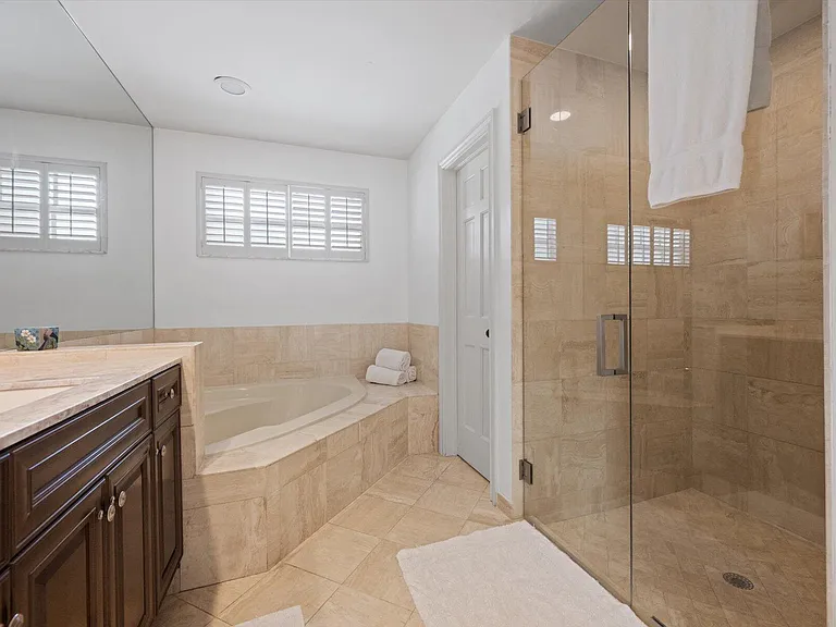11875 Pebblewood Dr #201 — Photo 29