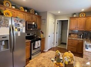 1614 Jackson Ridge Dr, Jackson, MO 63755