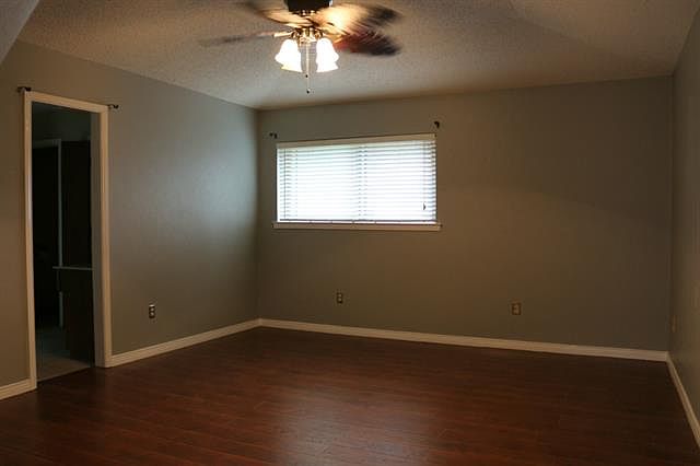 2nd image of 1215 Greenbrook Dr