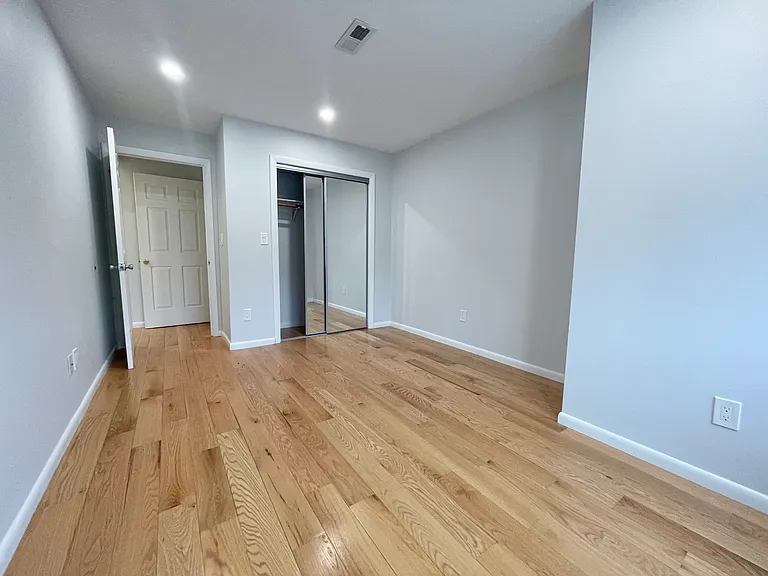 15 Marion St #E2 — Photo 20