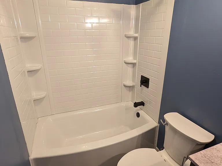 3009 Emmons Ave — Photo 12