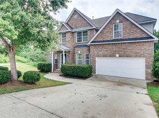 602 Georgia Cir, Loganville, GA 30052