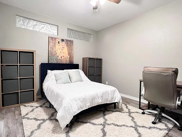 1908 San Antonio St #202 — Photo 7