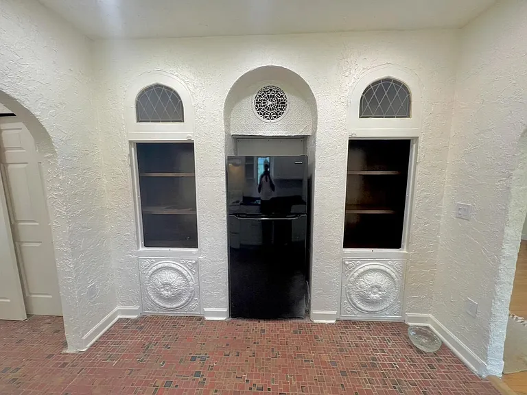 302 Fordham Dr — Photo 12