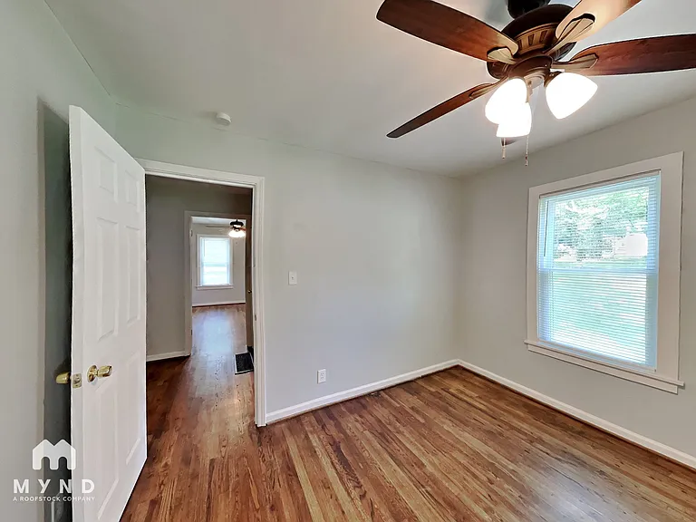7824 Rugby Ave — Photo 9
