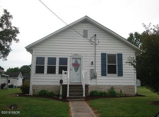 1504 W Tyler St, Herrin, IL 62948
