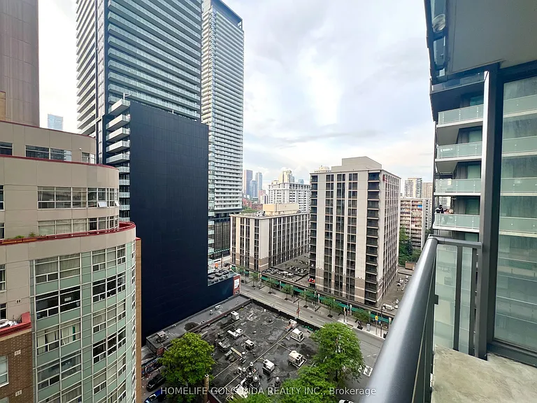 15 Grenville St #1209 — Photo 13