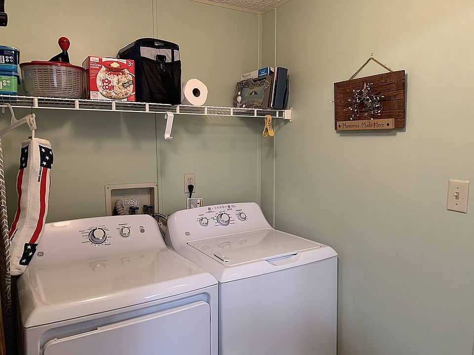 1st image of 39620 Sunvalley Dr
