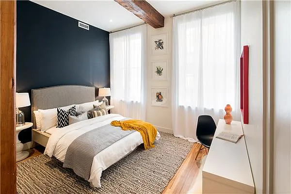 Sold by Platinum Properties | media 8