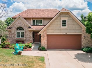 7783 Forest View Dr, Haslett, MI 48840