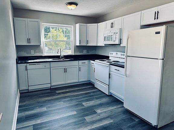 2nd image of 434 Hilbish Ave