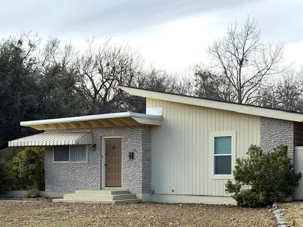 1301 Eastview Dr, Weatherford, TX 76086